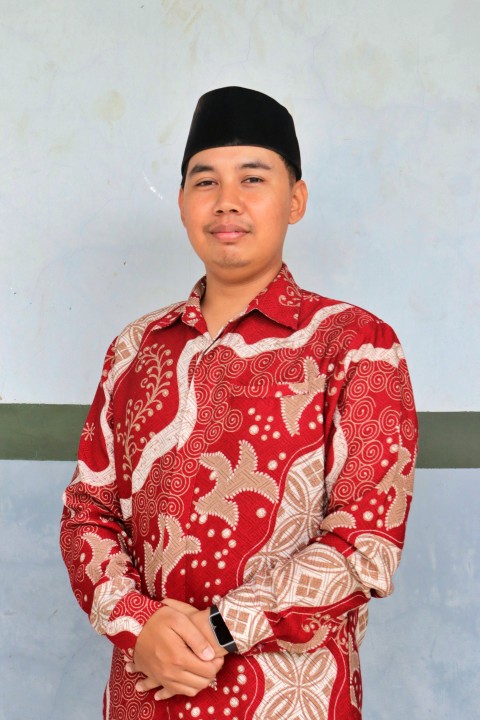 Yaomal Romdona, S.Pd. 