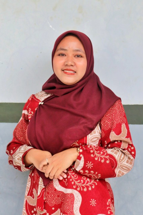 Hanifah Eka Indriyani, S.Pd. 