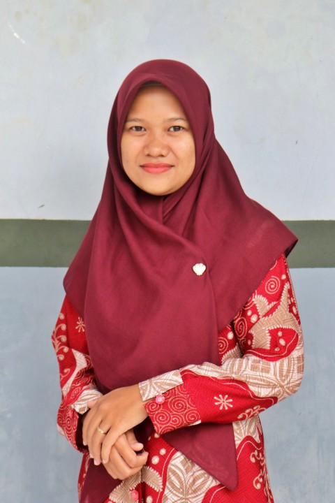 Naeli Sangadah, M.Pd 