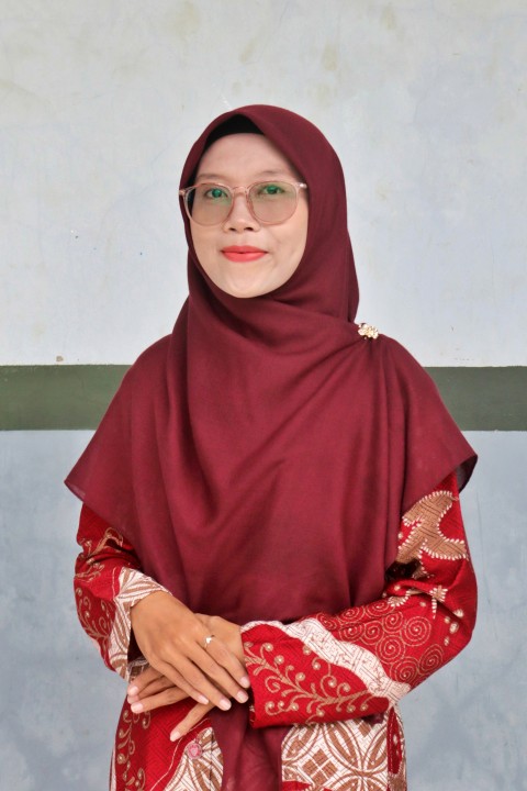 Tahlily Zakiyah Nur, S.Pd. 